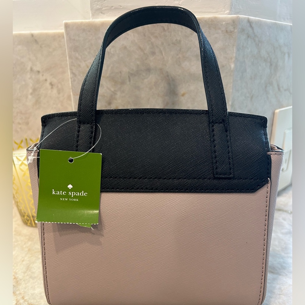 New With Tags Kate Spade Laurel Way Mini Alisanne Leather Crossbody! - Picture 2 of 5